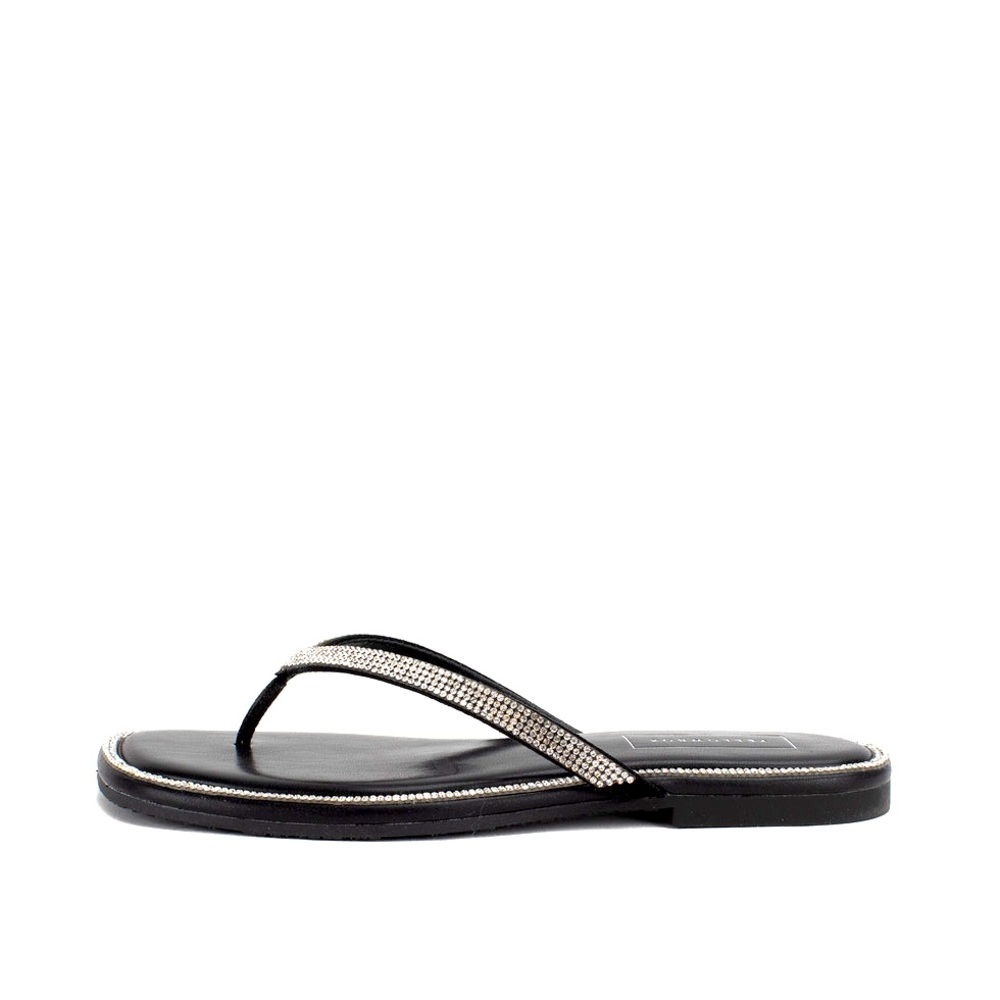 YELLOW BOX Danaya Black Sanda MEDIUM WIDTH NEW IN BOX. FIRM PRICE